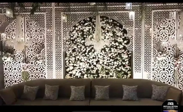 Royalston Grand stage décor
